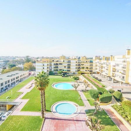 Amazing Private Room In Apartment With Sea Beach View - Pool - Park - Private Condominium - Access To The Beach Оейраш Екстер'єр фото